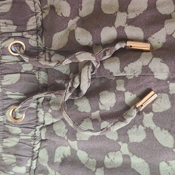 MICHAEL Michael Kors Green Patterned Rayon Shorts - Picture 2 of 6